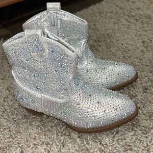 Brand new toddler girl size 4 sparkly boots